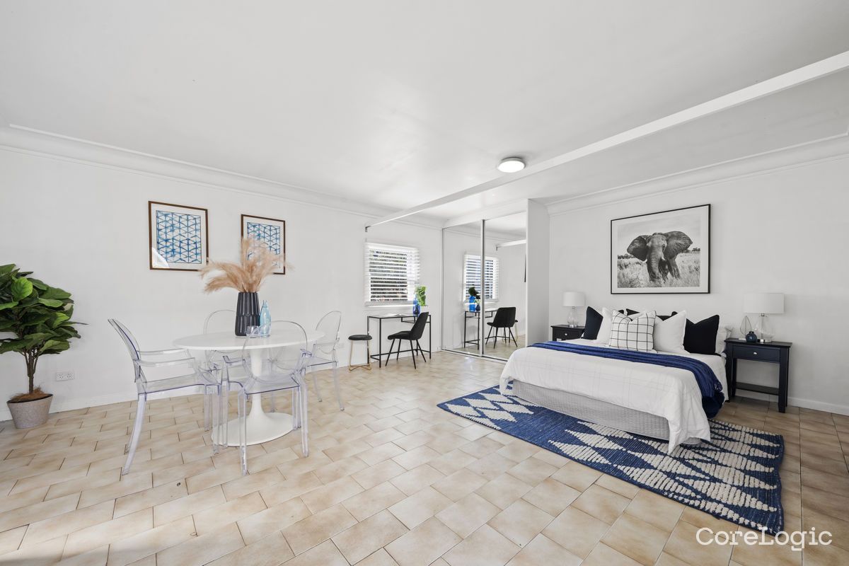 3 bedrooms House in 46 Finlayson Street SOUTH WENTWORTHVILLE NSW, 2145