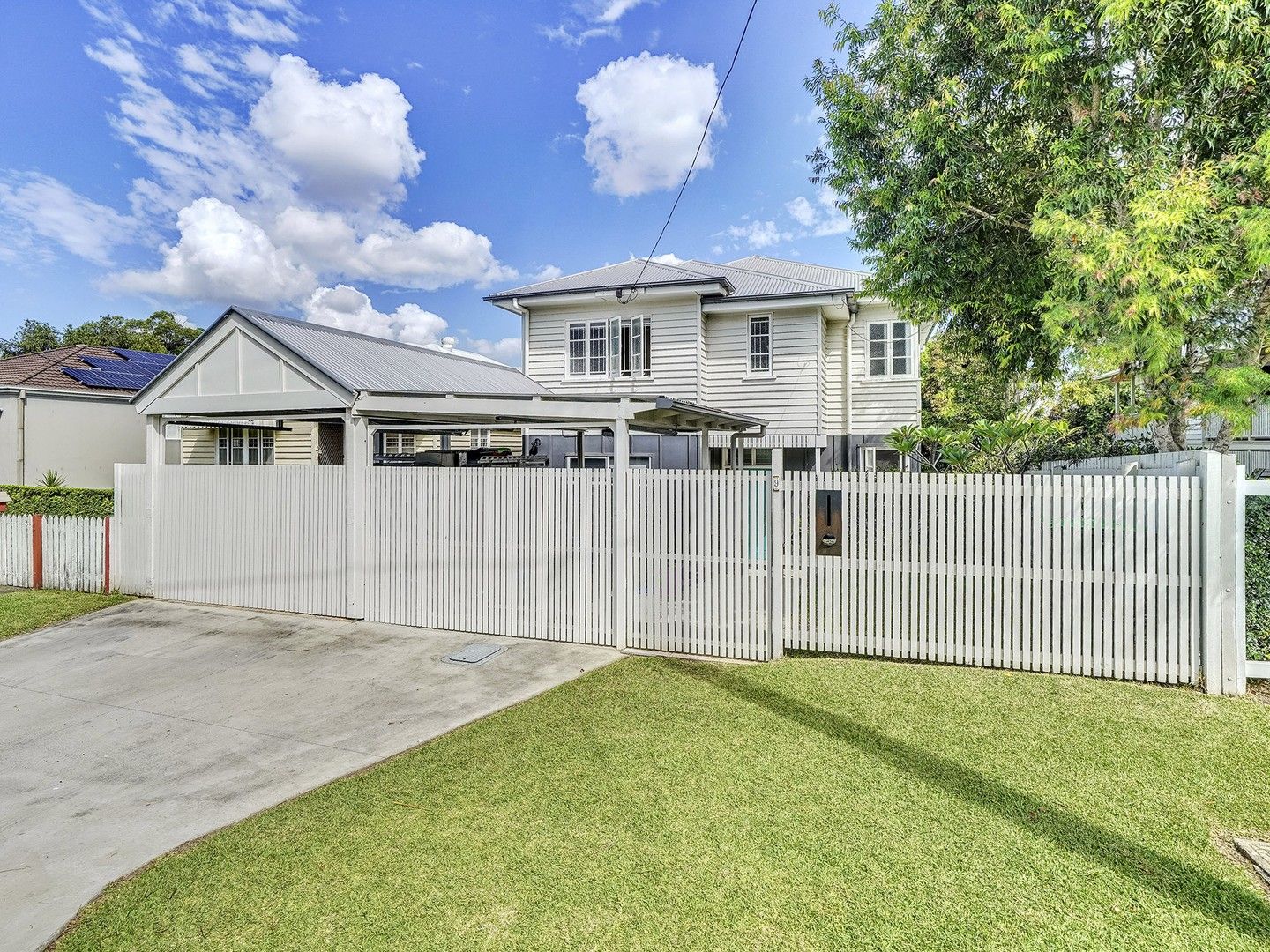 4 bedrooms House in 9 McGregor Street CLAYFIELD QLD, 4011