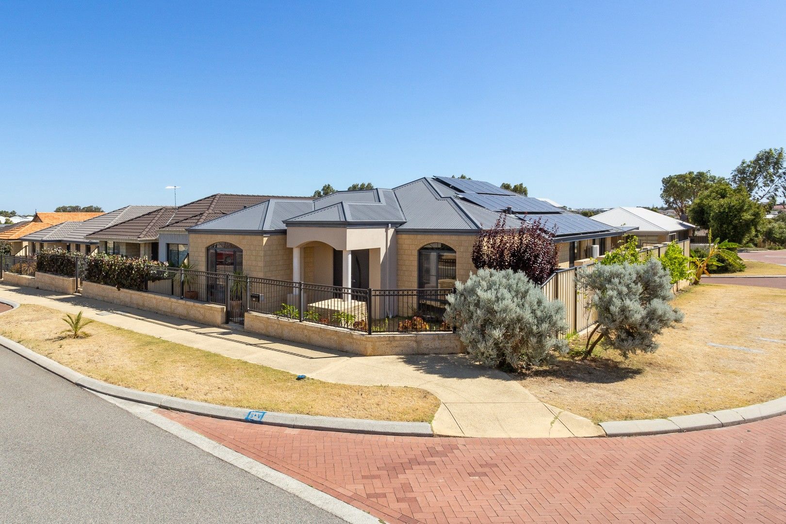 4 bedrooms House in 46 Arvada Street CLARKSON WA, 6030