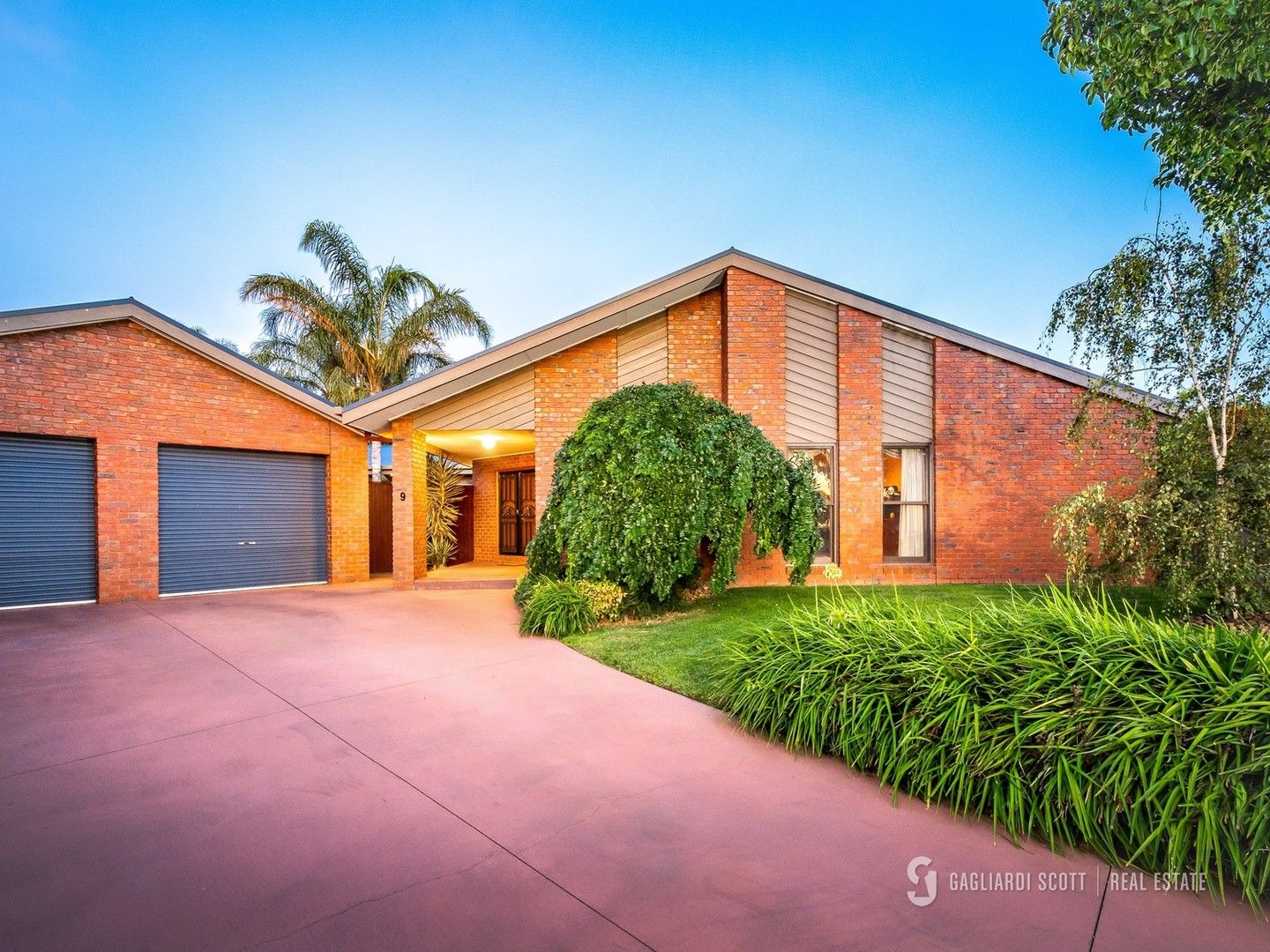 4 bedrooms House in 9 Brighton Court SHEPPARTON VIC, 3630