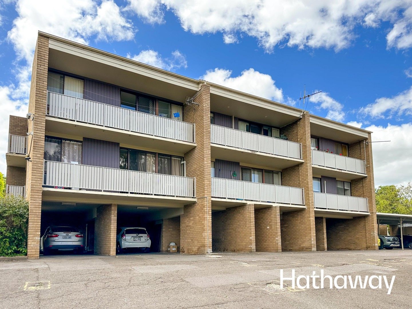 2 bedrooms Apartment / Unit / Flat in 1C/52 Deloraine Street LYONS ACT, 2606