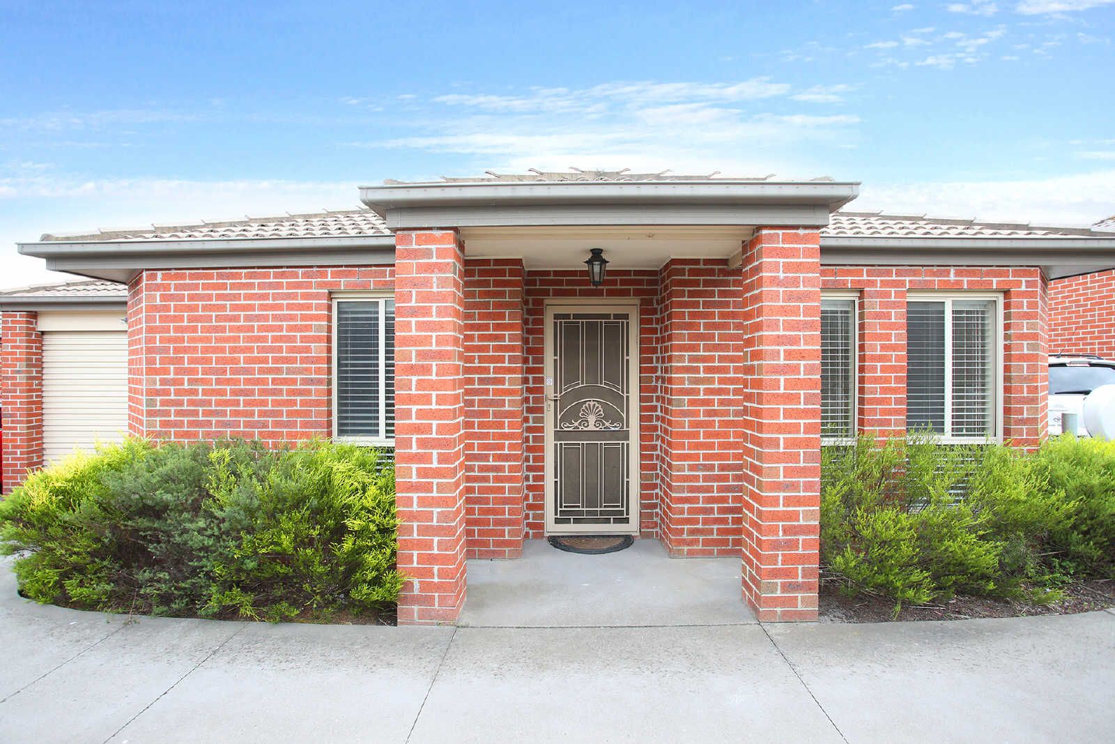 2 bedrooms Apartment / Unit / Flat in 4/6 Raymond Street SOMERVILLE VIC, 3912