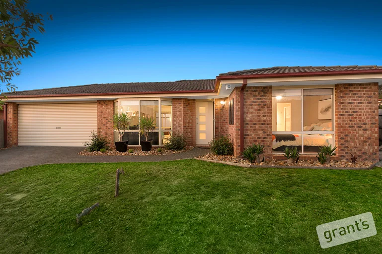 Primary image of 6 Hatten Place, Berwick VIC 3806
