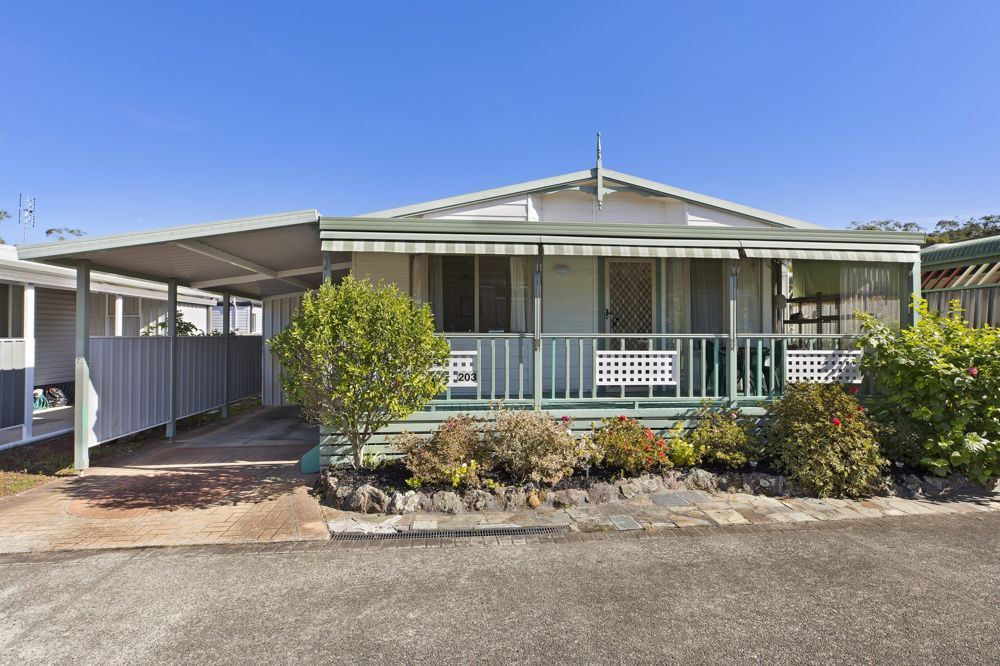 203/2 Evans Road, Canton Beach NSW 2263, Image 0