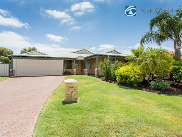 15 Wisteria Place, Thornlie WA 6108