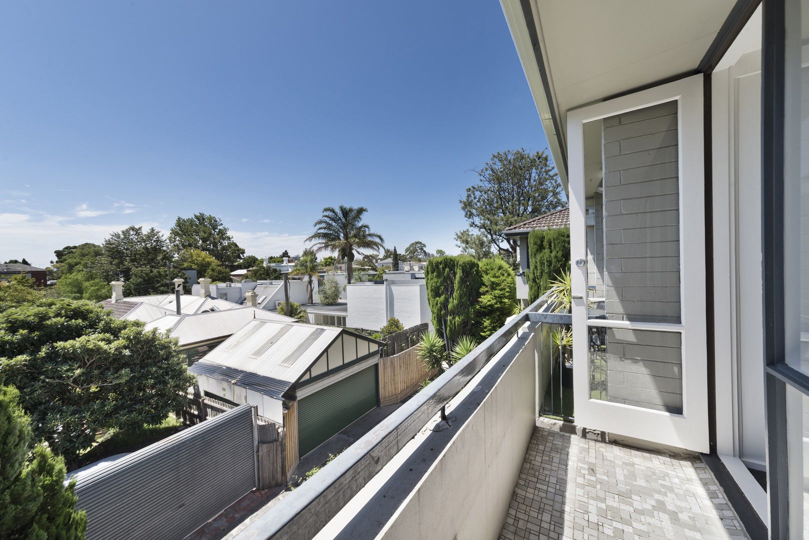 9/10 Cromwell Road, South Yarra VIC 3141, Image 2