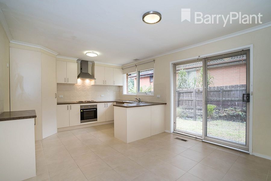 1/11 Talaskia Road, Upper Ferntree Gully VIC 3156, Image 2