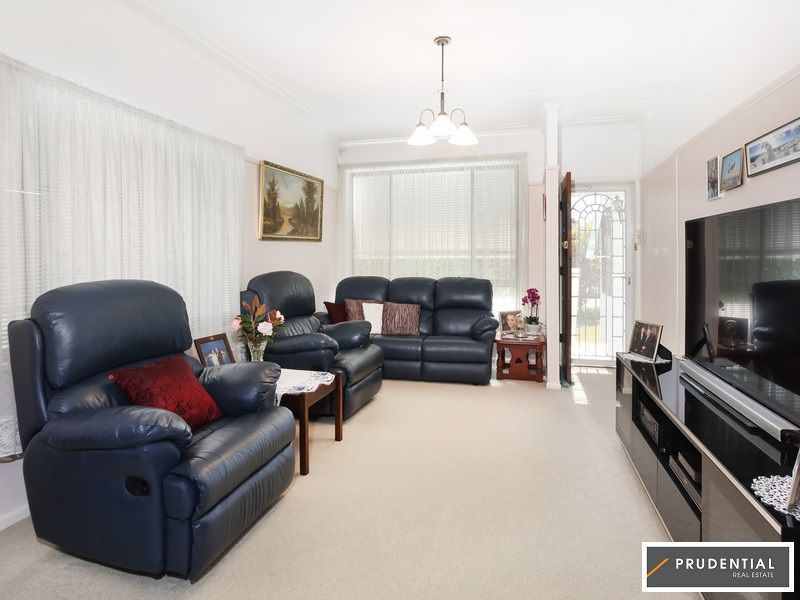 2 Amalfi Street, Lurnea NSW 2170, Image 1