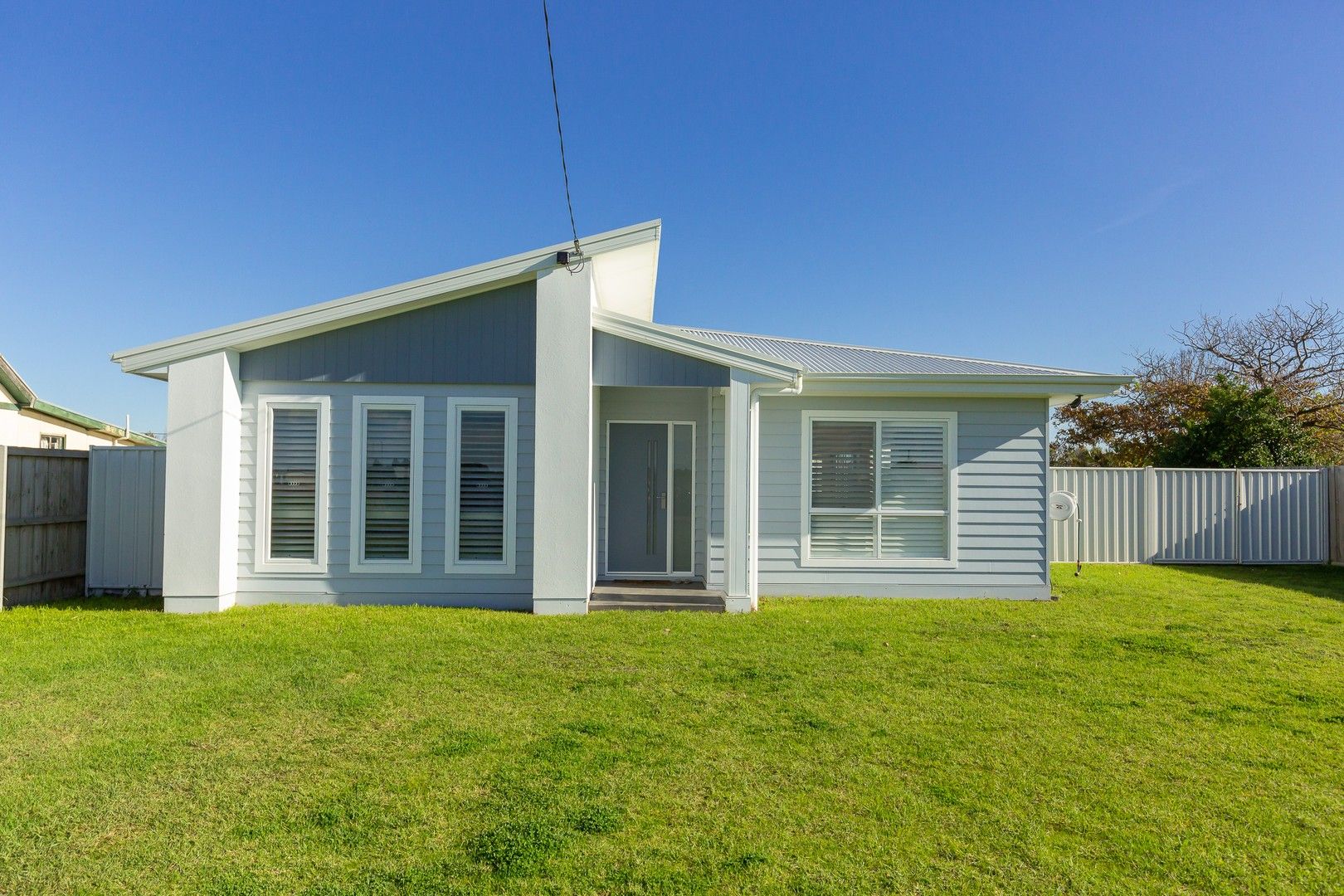 6 CATTON Street, Seaspray VIC 3851, Image 0