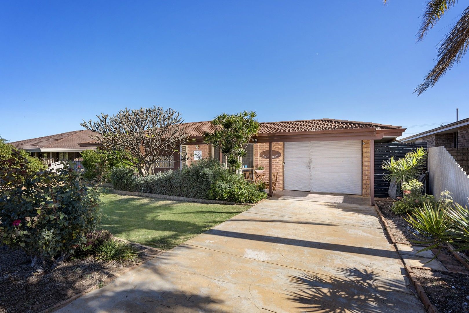 13 Pinyali Way, Waggrakine WA 6530, Image 0