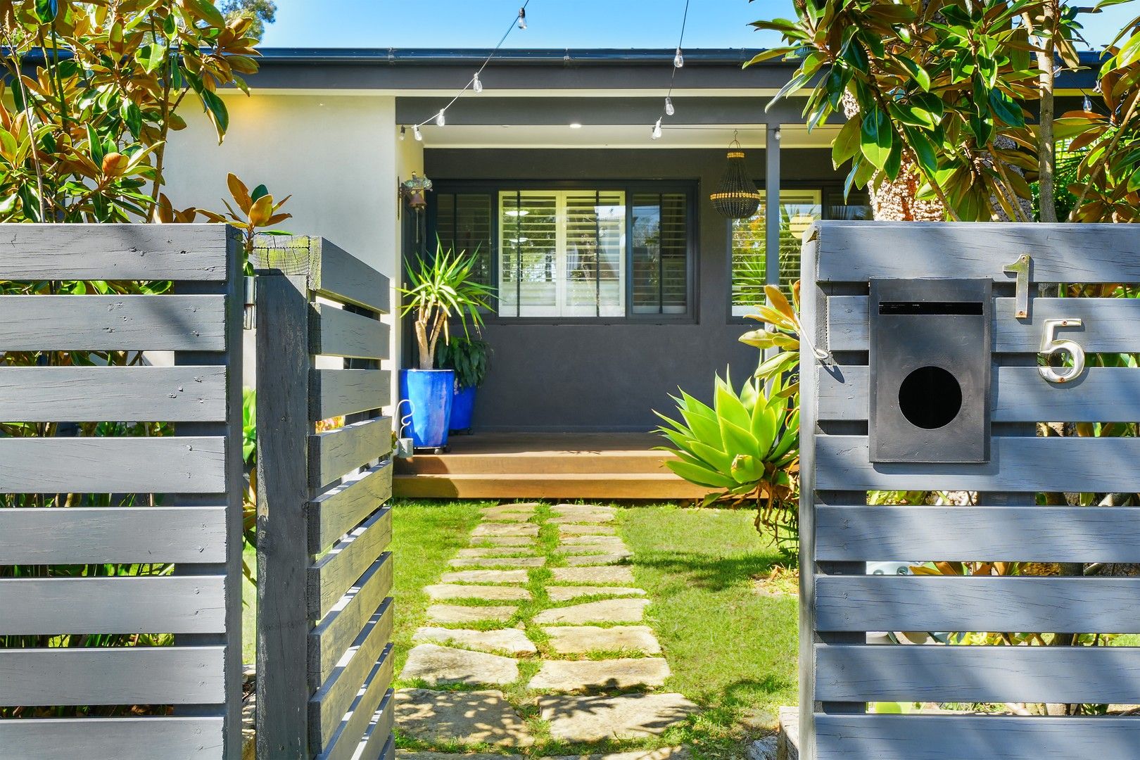 4 bedrooms House in 15 Hurdis Avenue FRENCHS FOREST NSW, 2086