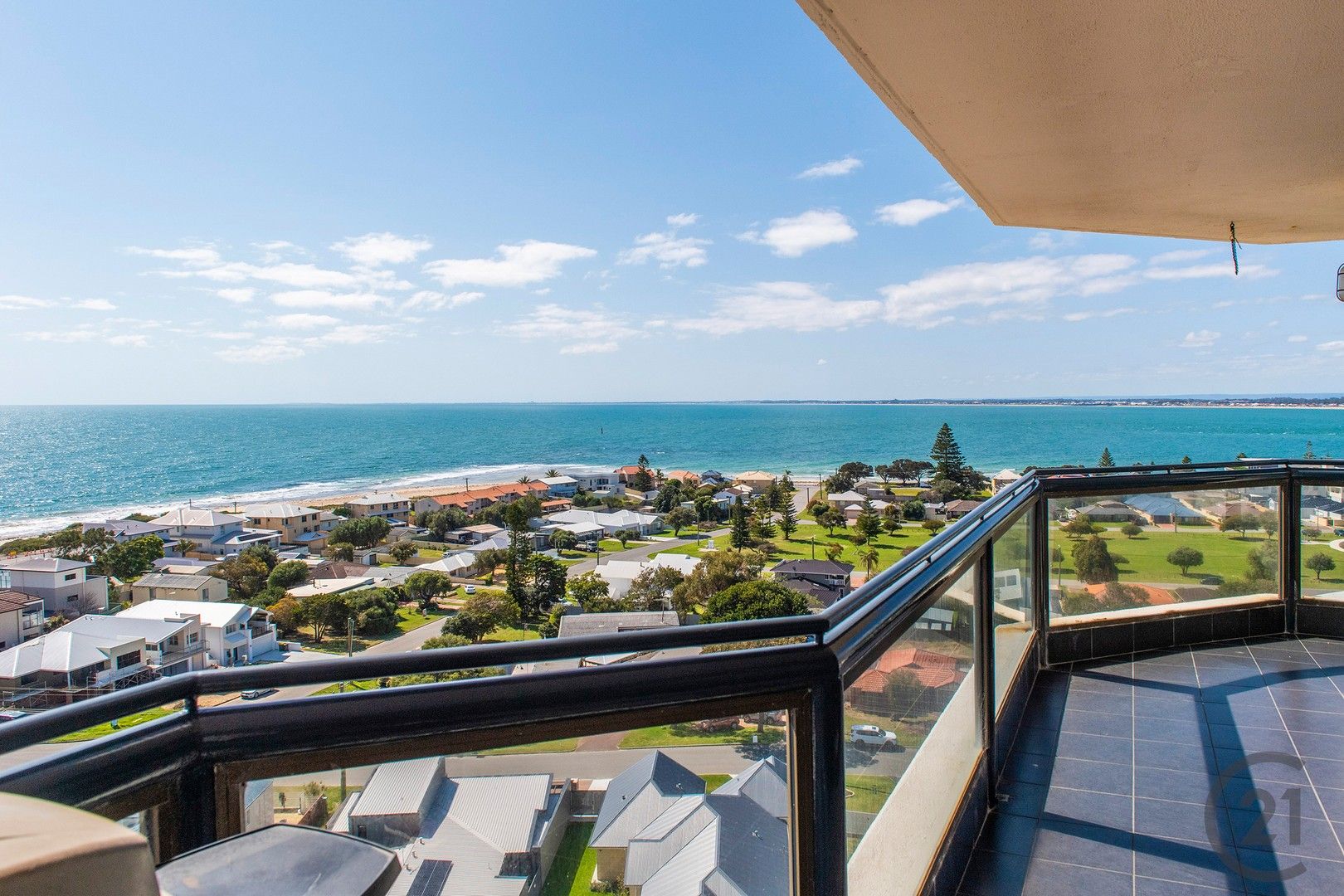 37/6A Valley Road, Halls Head WA 6210, Image 0