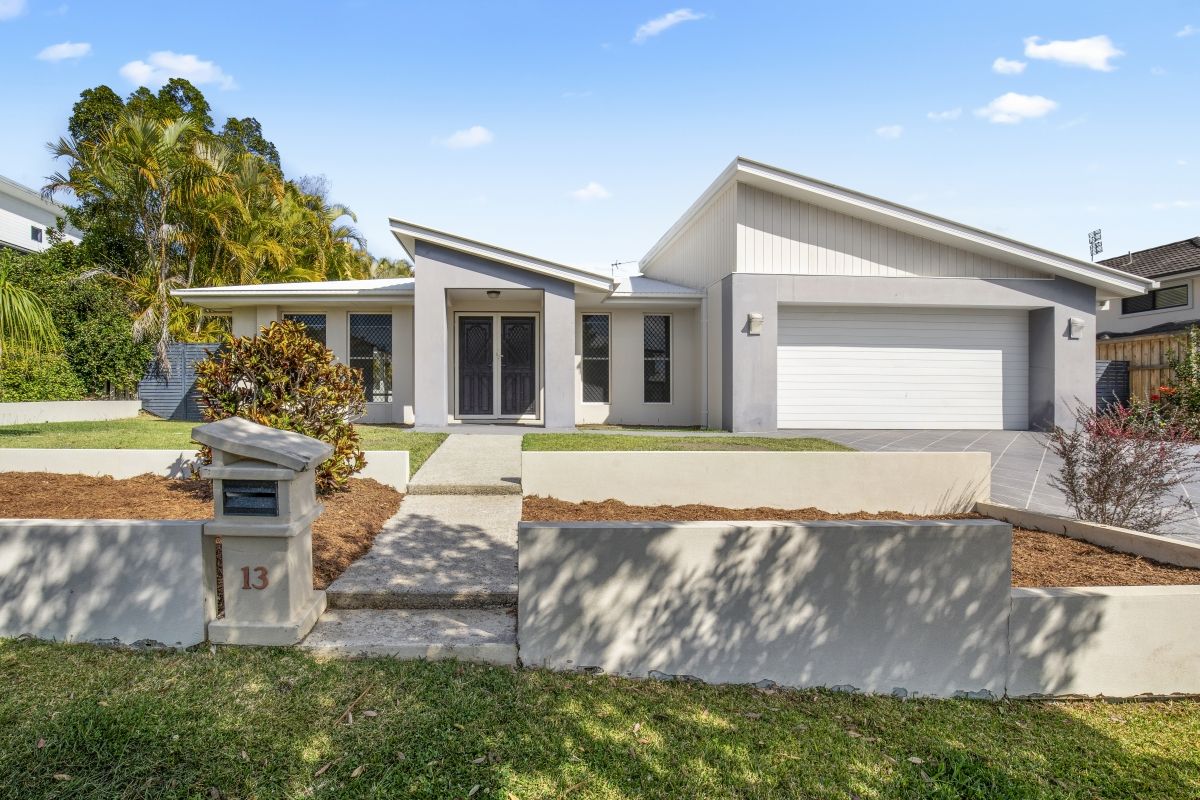 4 bedrooms House in 13 Hewson Court MUDGEERABA QLD, 4213