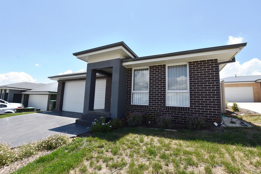3 bedrooms House in 13 Aloe Vera Place ORANGE NSW, 2800