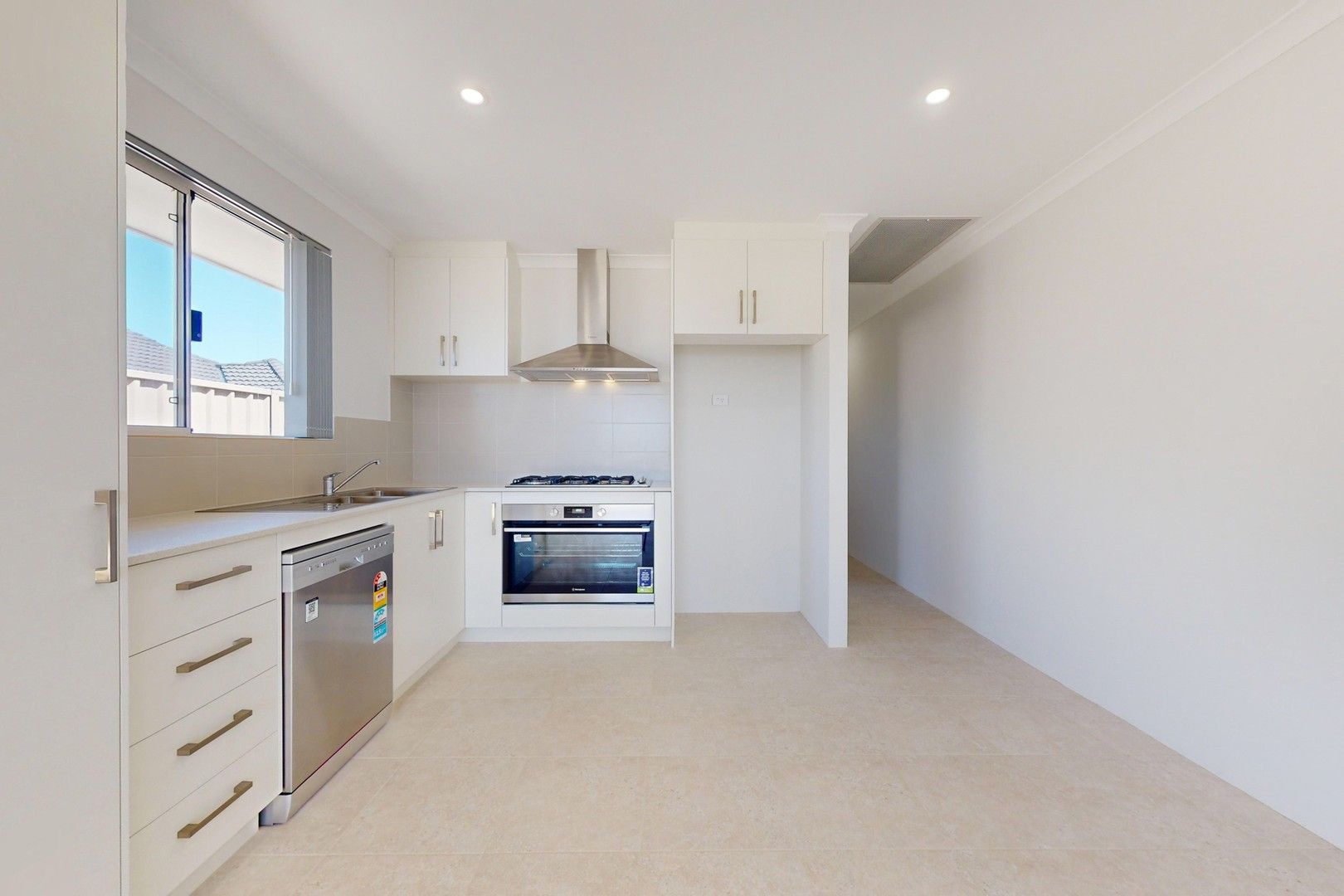 2 bedrooms House in 57A Persimmon Crescent KARNUP WA, 6176