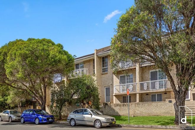 Picture of 2/13 Bank Street, WOLLONGONG NSW 2500