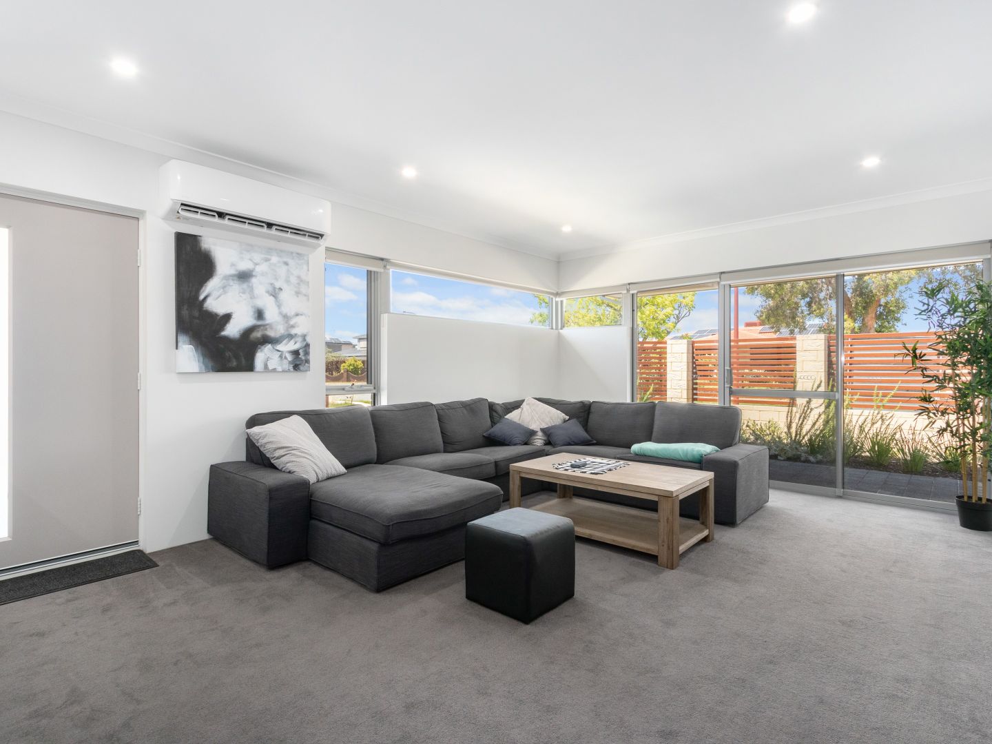 31 Gerygone Loop, East Cannington WA 6107, Image 2