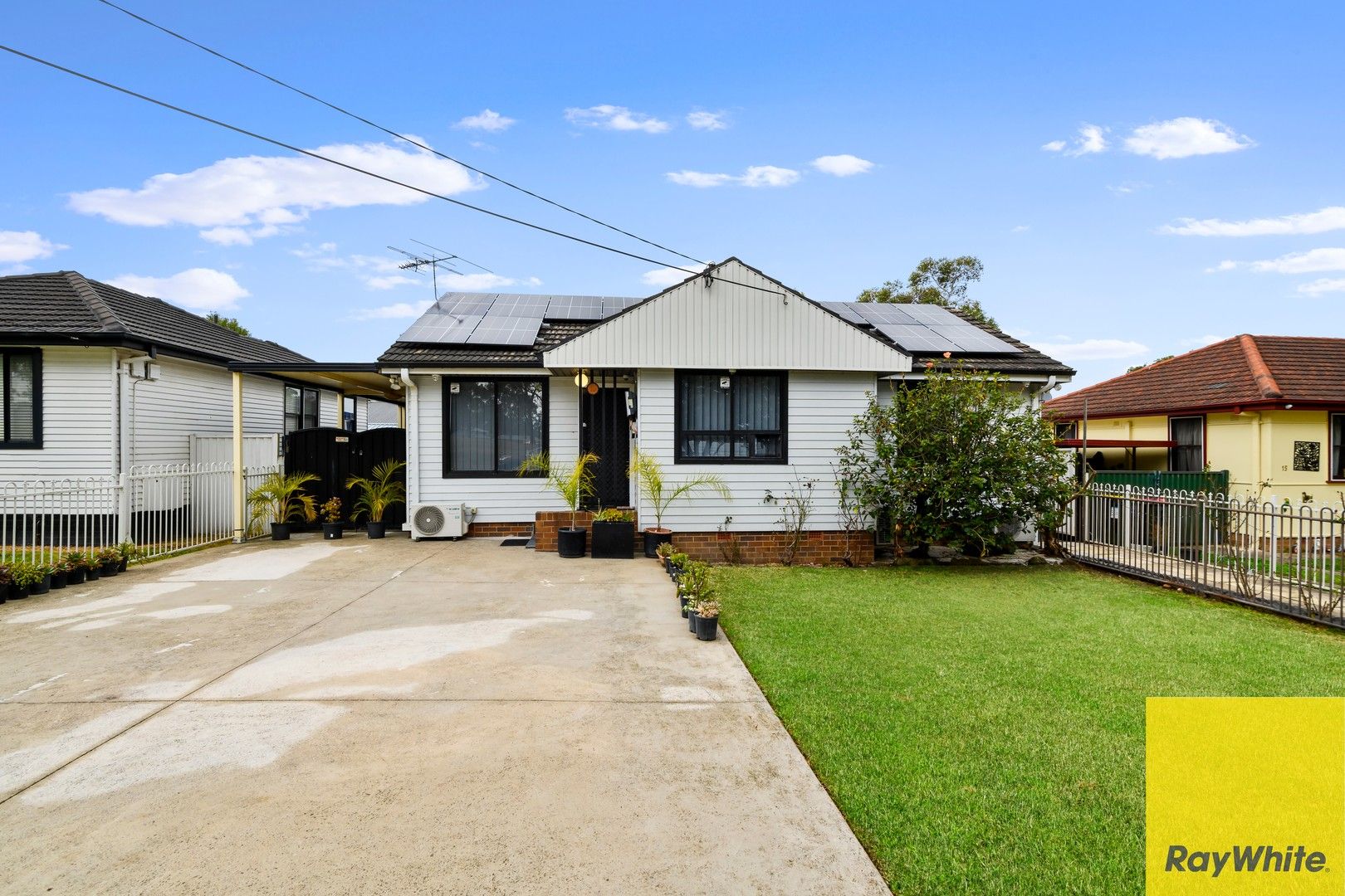 6 bedrooms House in 13 & 13a Tabali Street WHALAN NSW, 2770