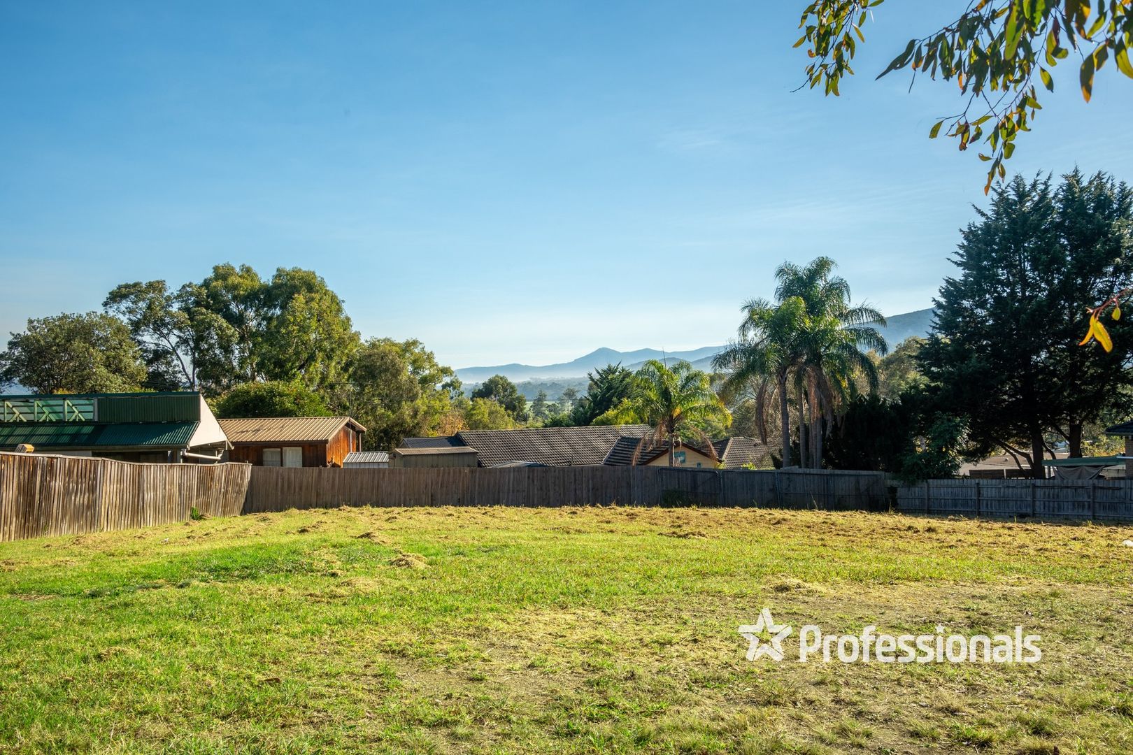 25 View Street, Woori Yallock VIC 3139, Image 2