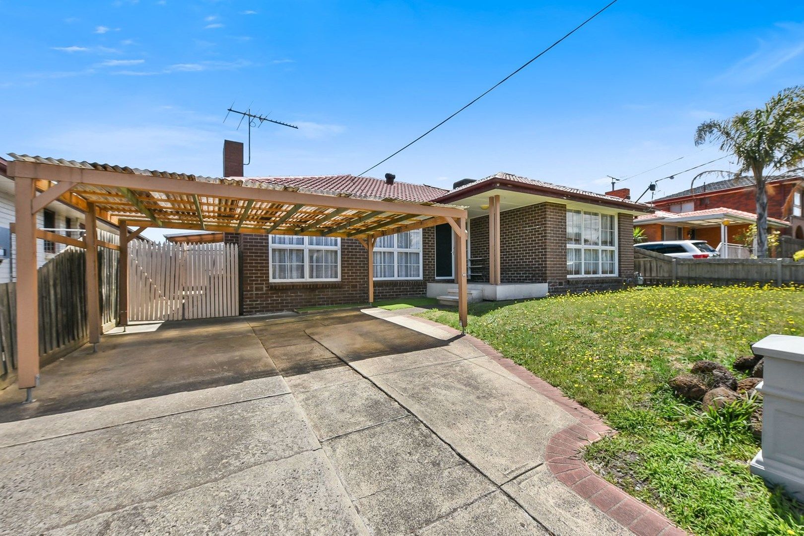 3 bedrooms House in 14 Maroubra Avenue NOBLE PARK VIC, 3174