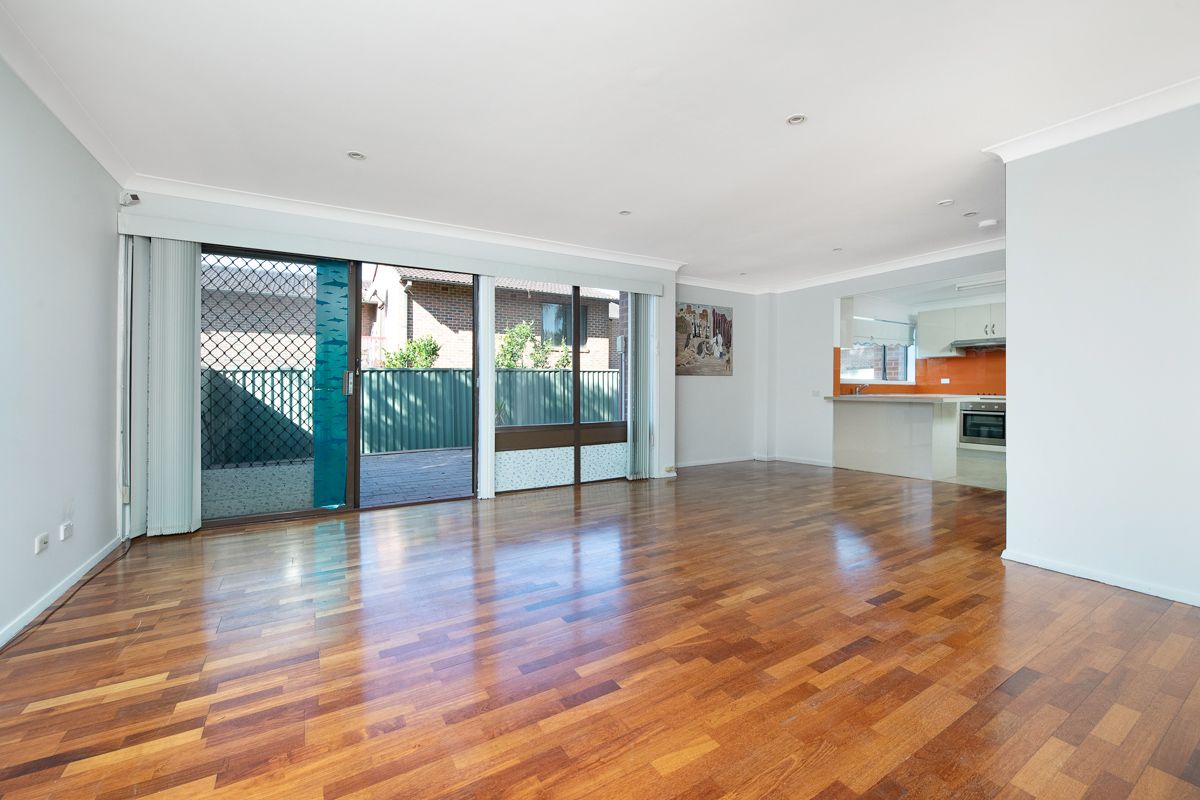 3 bedrooms Townhouse in 6/7 King Street ENFIELD NSW, 2136