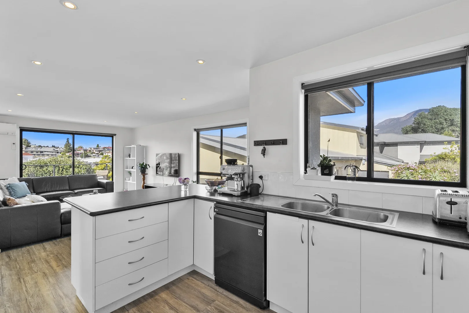 Additional image 12 of 3/205 New Town Road, New Town TAS 7008