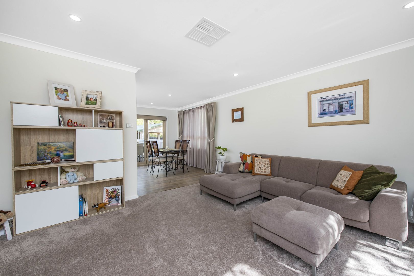 6 Allwood Street, Chifley ACT 2606, Image 2