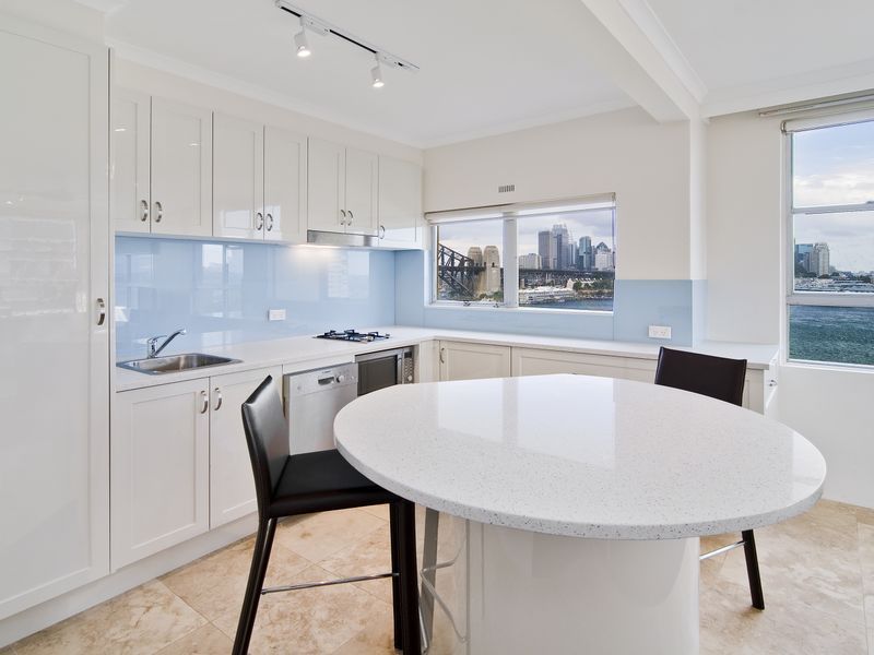 1 bedrooms Apartment / Unit / Flat in 66/2A Henry Lawson Ave MCMAHONS POINT NSW, 2060