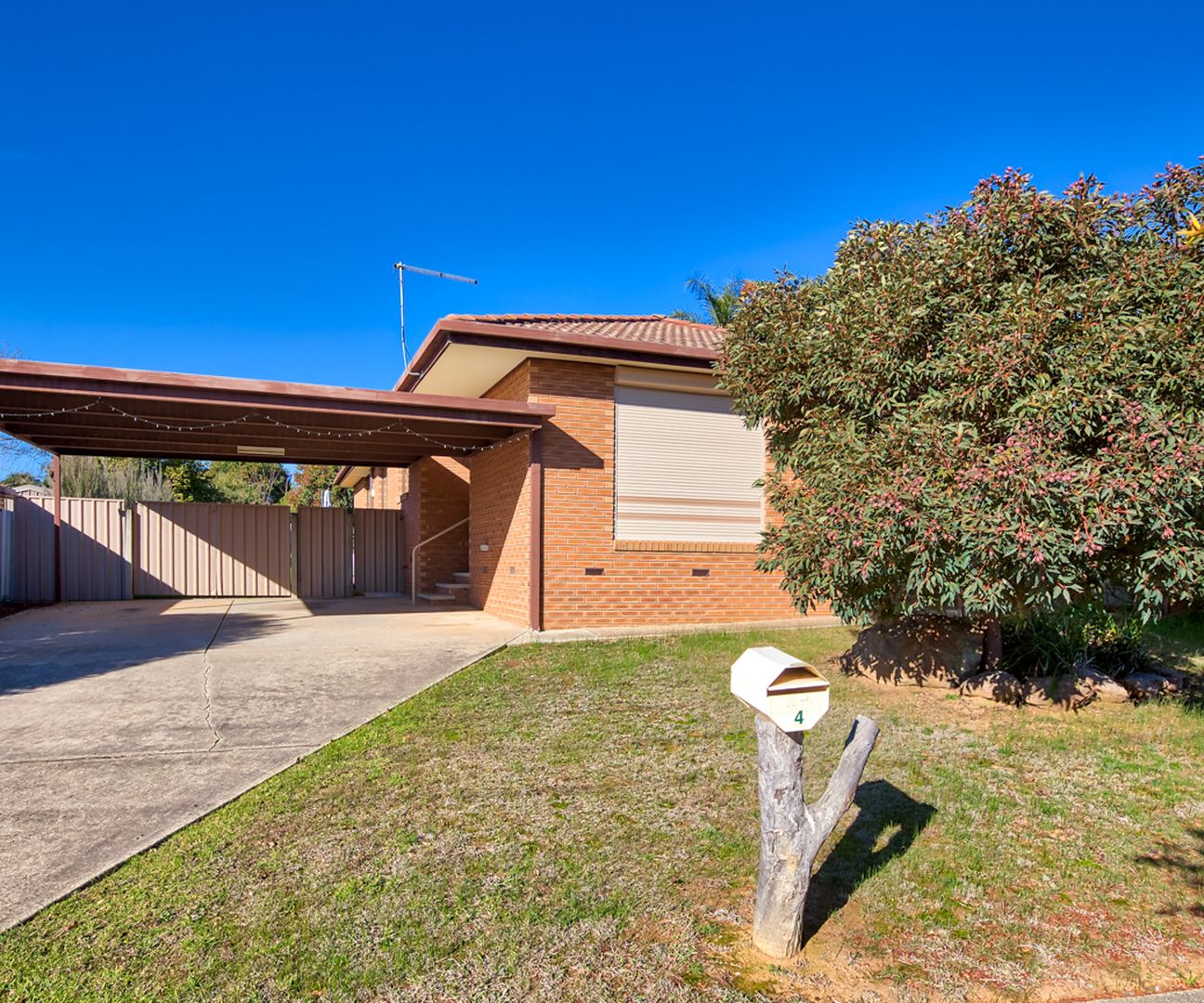 4 Turton  Court, Wodonga VIC 3690