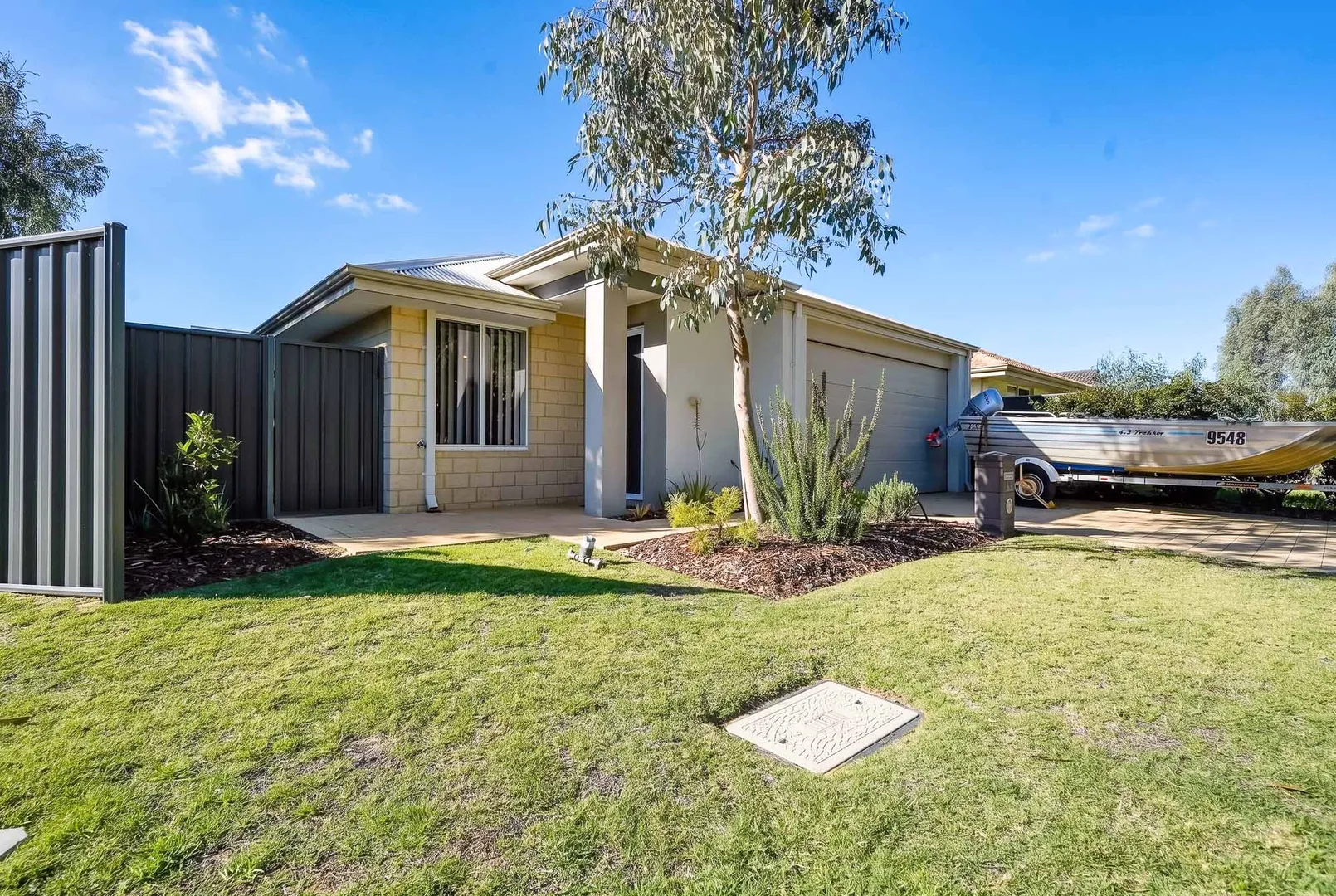 Easy Coastal Living, Established Surrounds, Move-In Ready - View 2