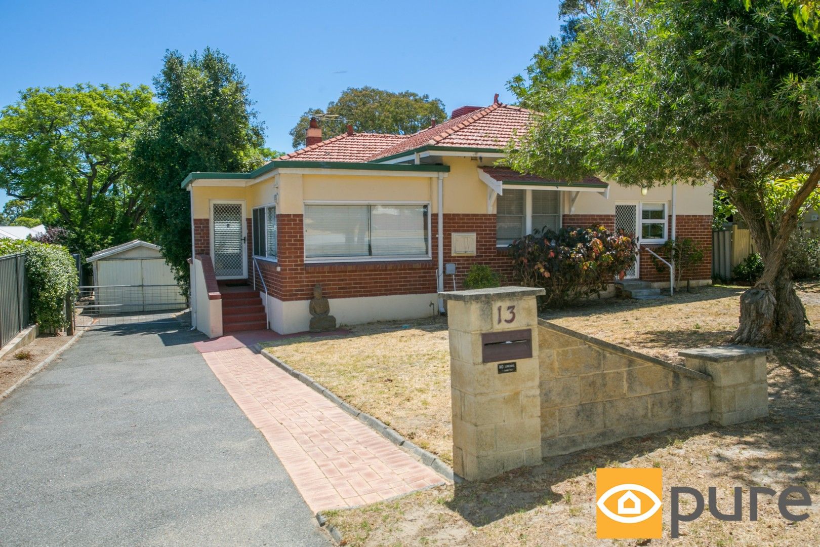 3 bedrooms House in 13 Dalkeith Road NEDLANDS WA, 6009