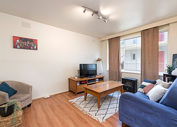 10/31 Charnwood Road, St Kilda VIC 3182