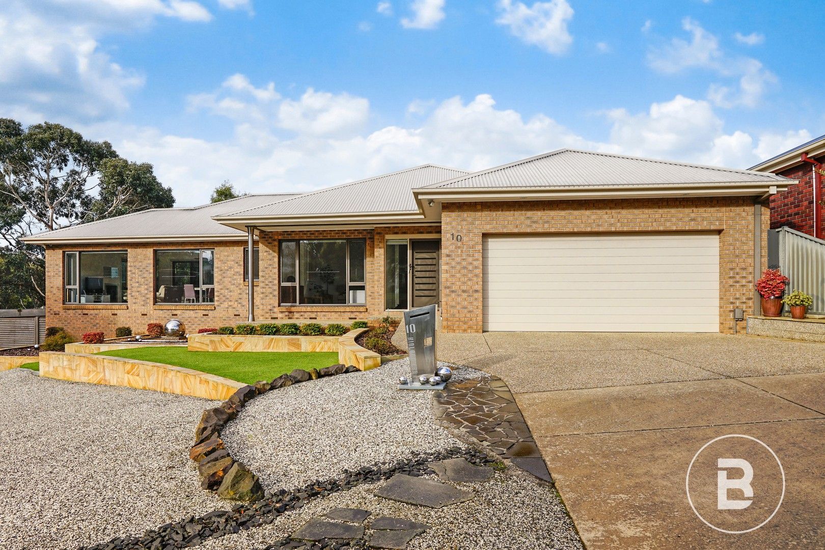 10 Kinloch Court Nerrina VIC 3350 Domain