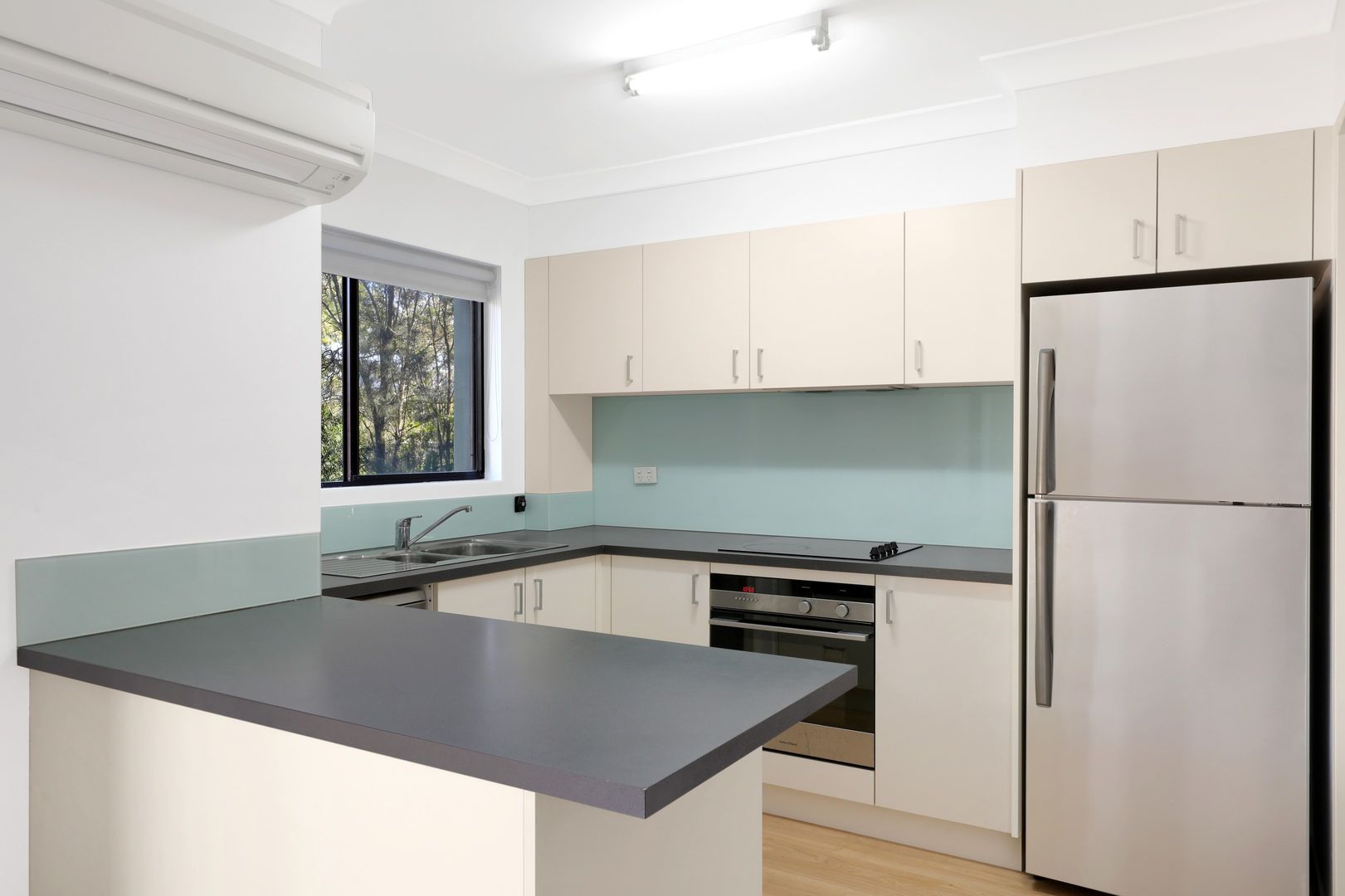 14/14 Hindmarsh Avenue, North Wollongong NSW 2500, Image 1