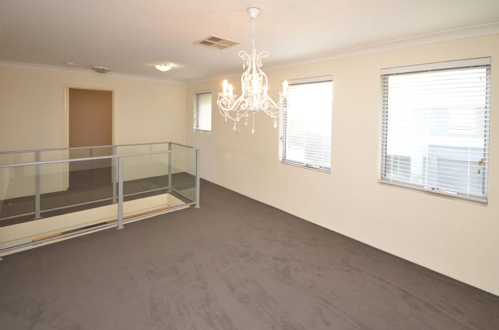 Additional image 17 of 3/386 Belgravia Street, Cloverdale WA 6105