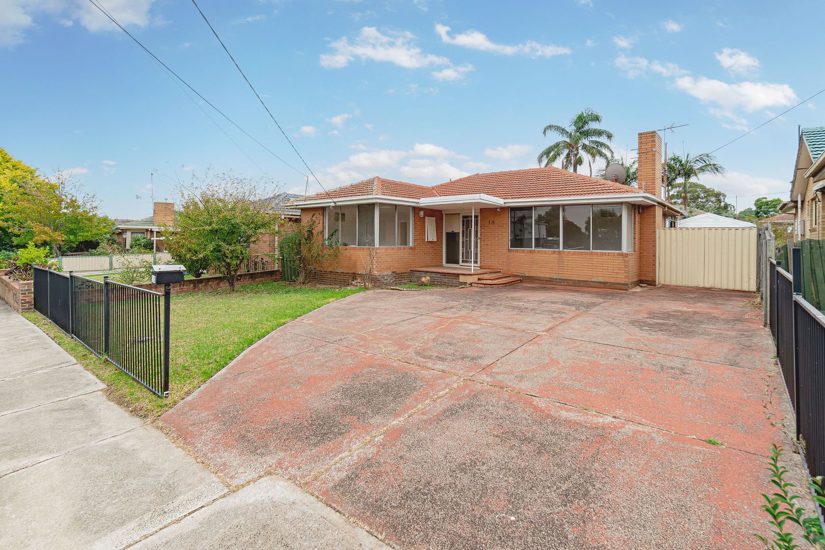 18 Koroit Avenue, Dallas VIC 3047, Image 2