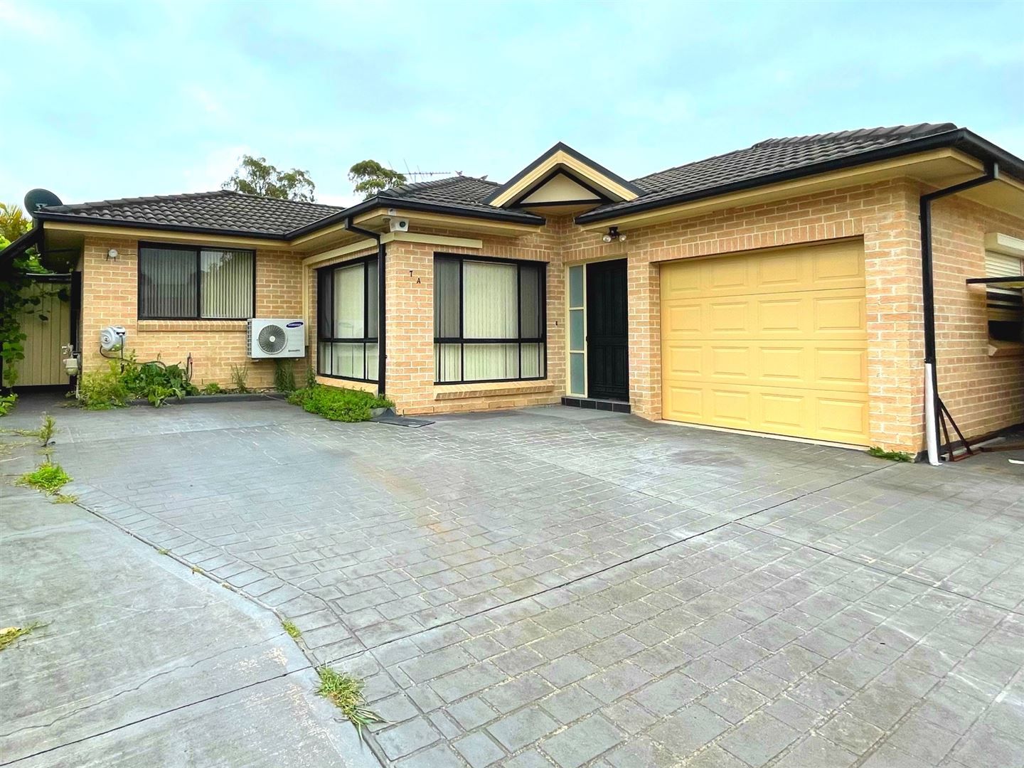 3 bedrooms House in 7a Josephine Street MERRYLANDS WEST NSW, 2160