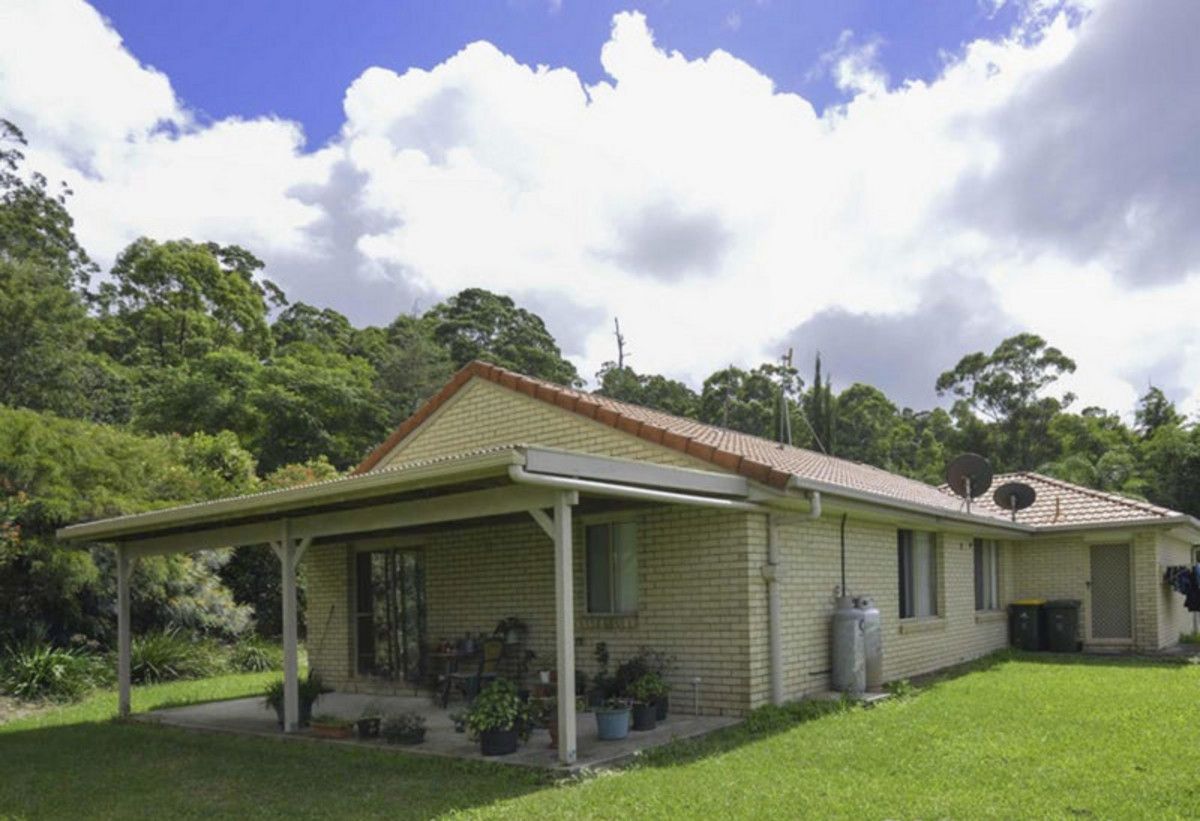 3 bedrooms House in 8 Bali Court TAMBORINE MOUNTAIN QLD, 4272