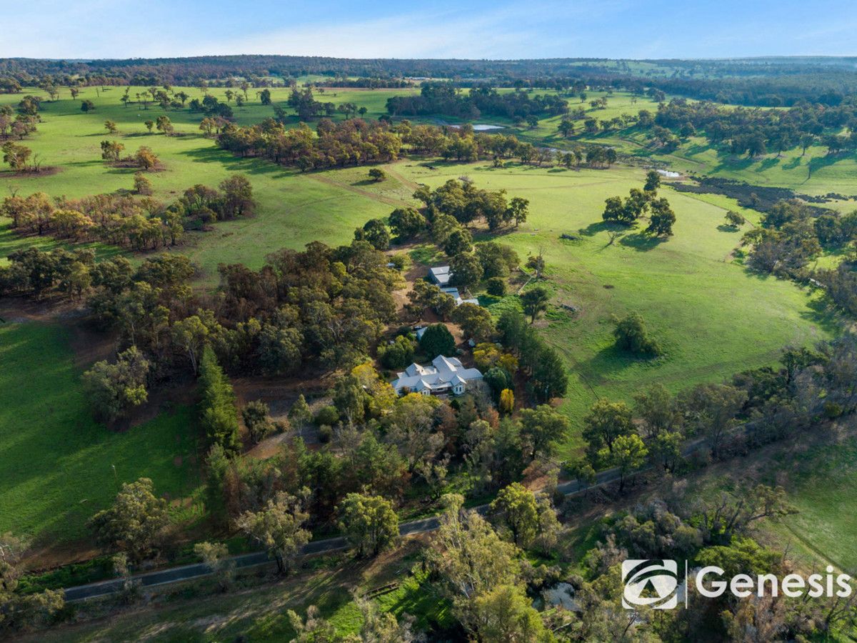 4 bedrooms Rural in 3205 Bailup Road WOOROLOO WA, 6558