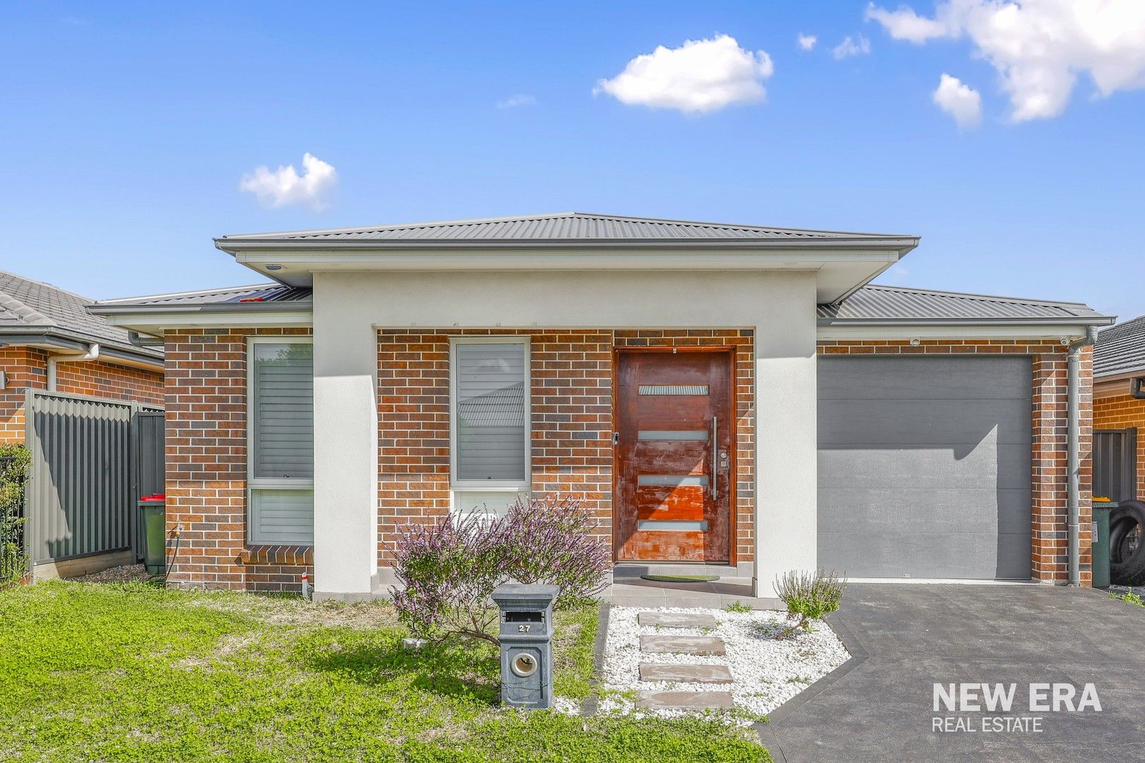 4 bedrooms House in 27 Allott Street MARSDEN PARK NSW, 2765