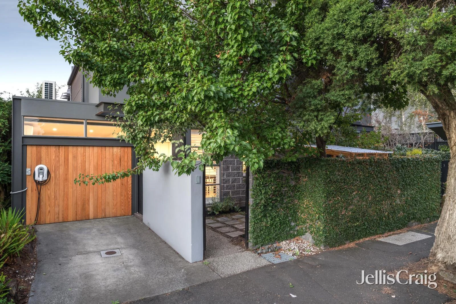 1/13 Wrexham Road, Prahran VIC 3181