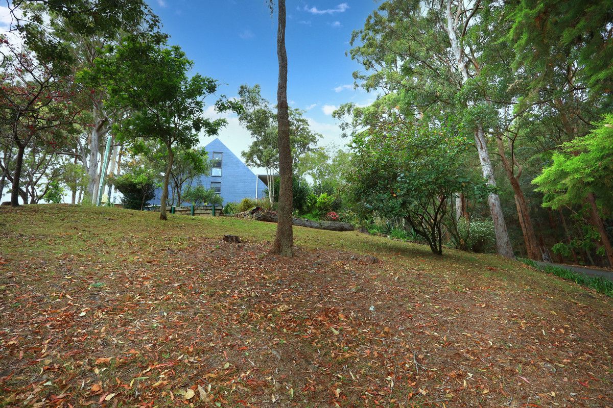 349 Henri Robert Drive, Clagiraba QLD 4211, Image 2