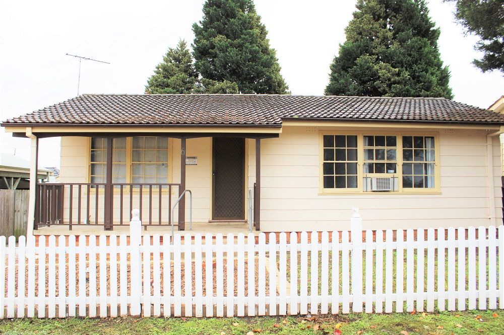 3 bedrooms House in 6 Maitland Way AIRDS NSW, 2560