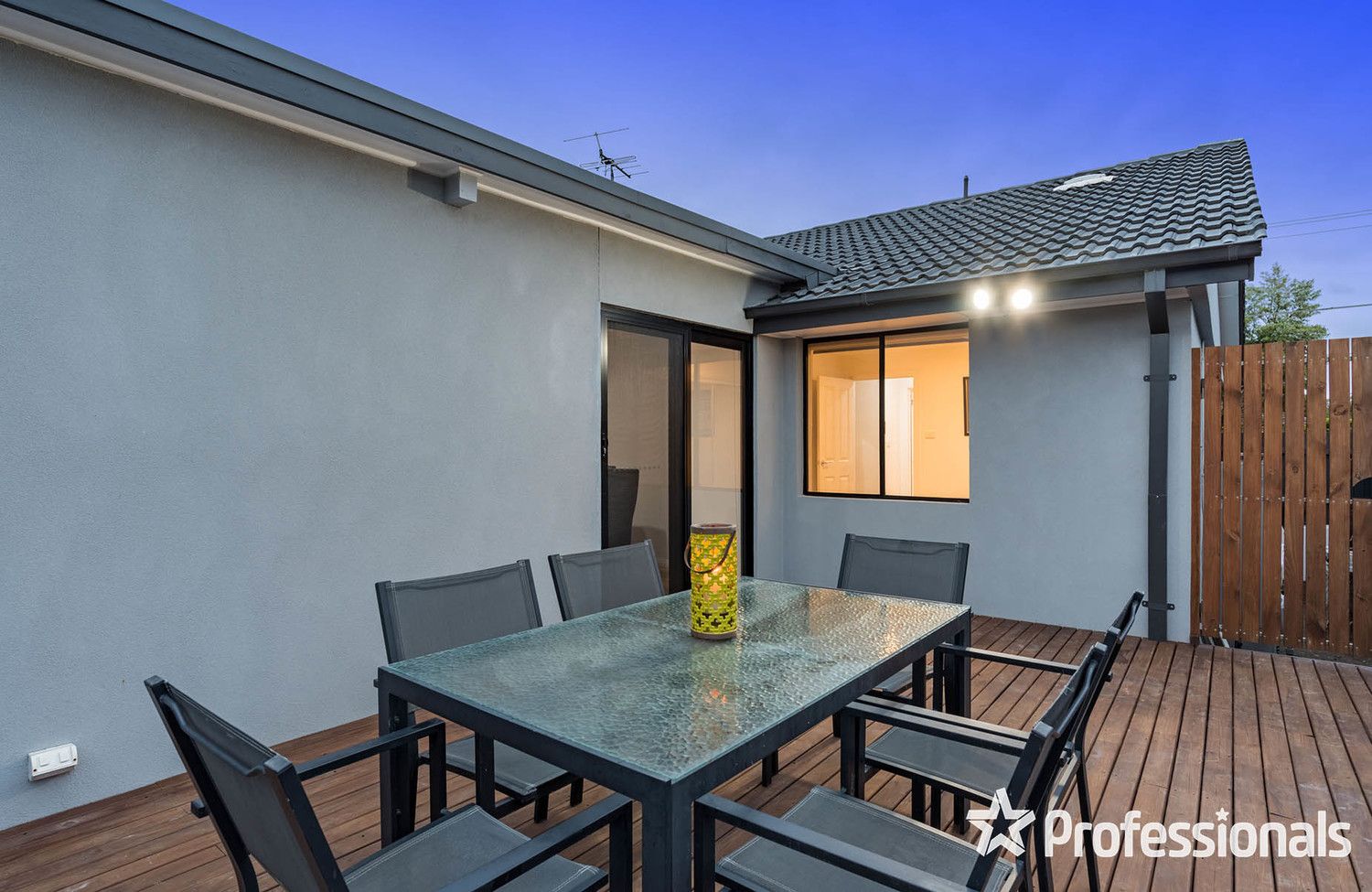 8 Jillian Street, Mooroolbark VIC 3138, Image 1