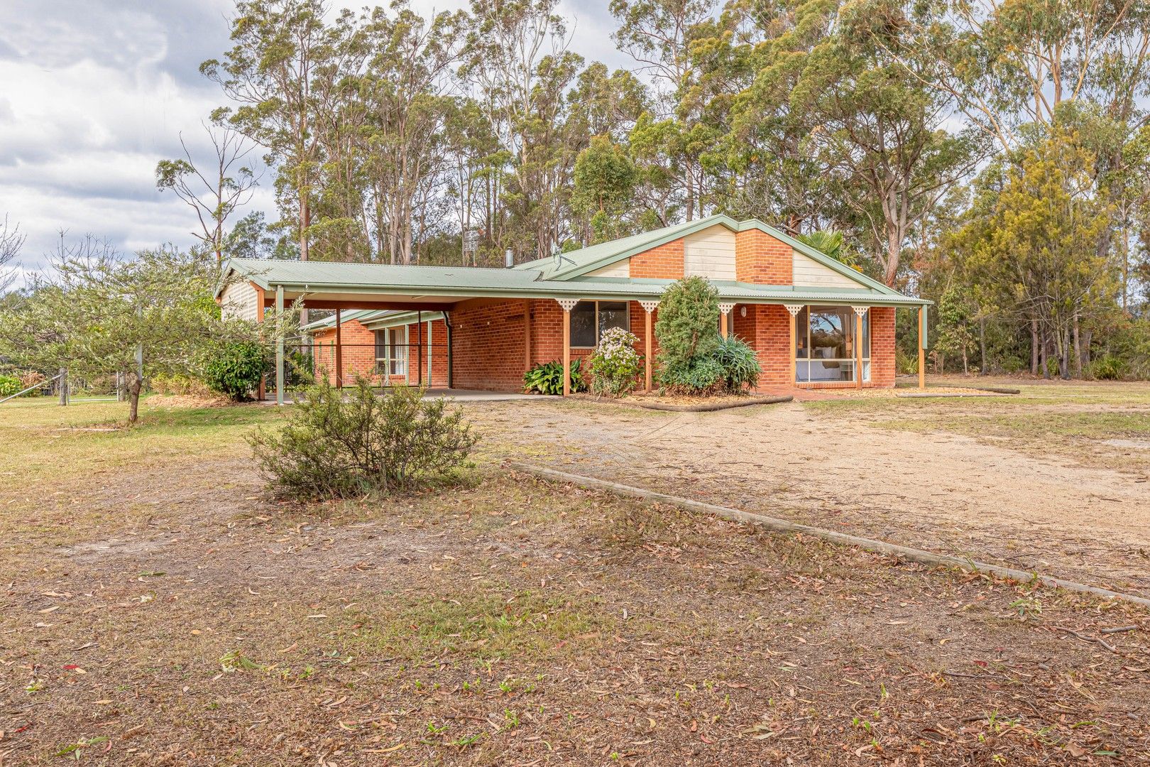 4 bedrooms House in 26 Blackfellows Lake Road KALARU NSW, 2550