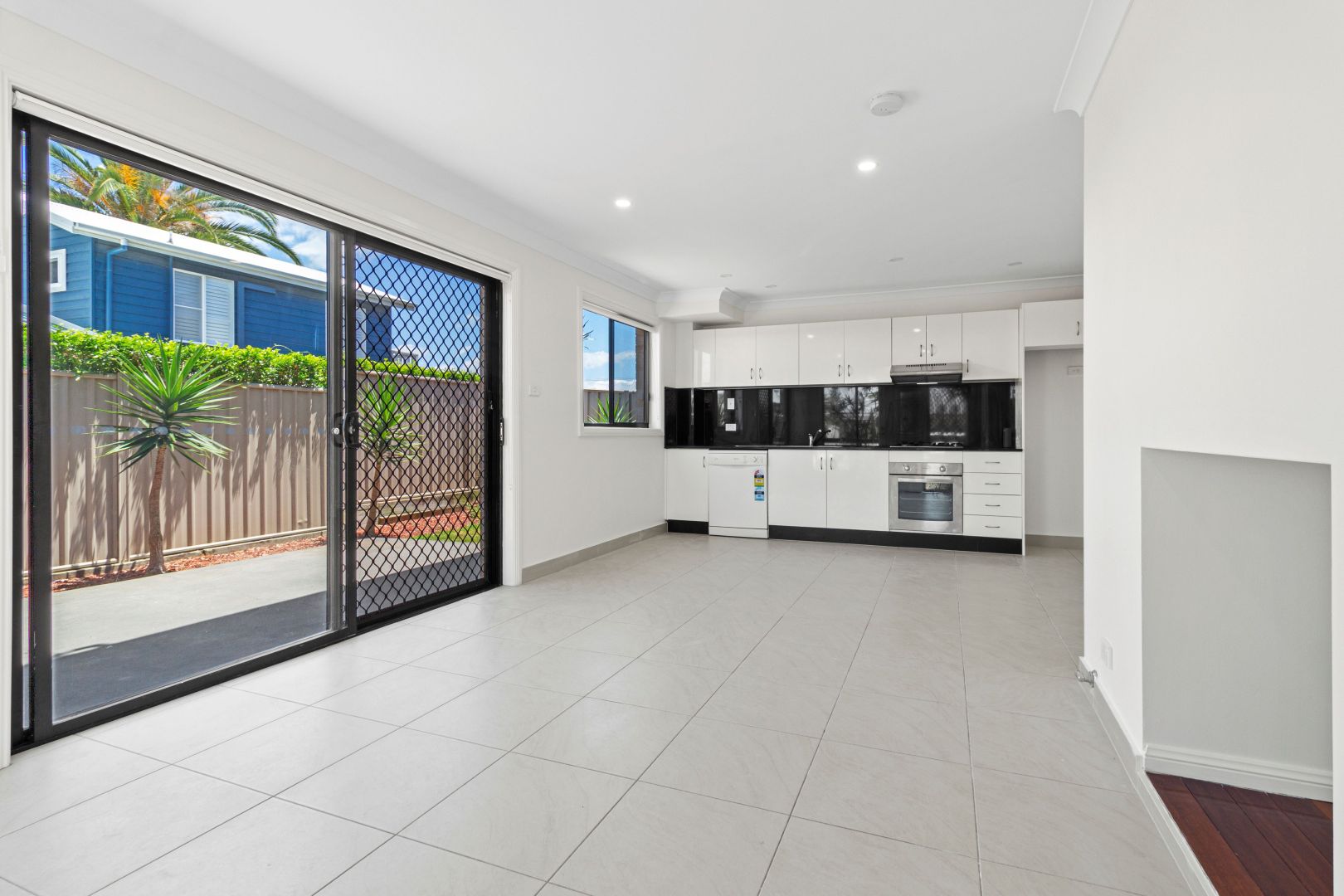 1/24 Surf Street, Long Jetty NSW 2261 Townhouse For Rent Domain