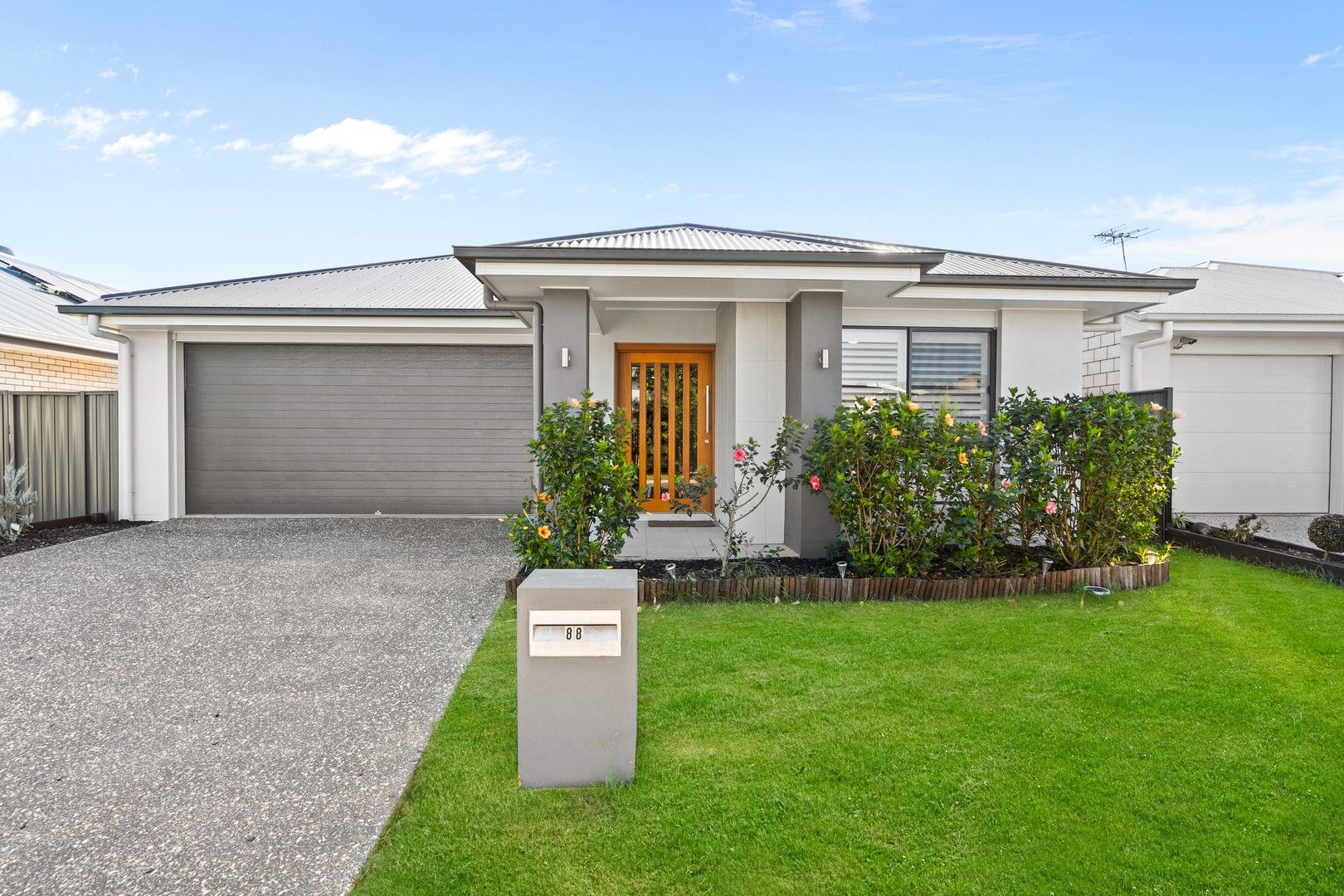 4 bedrooms House in 88 Shoreview Boulevard GRIFFIN QLD, 4503