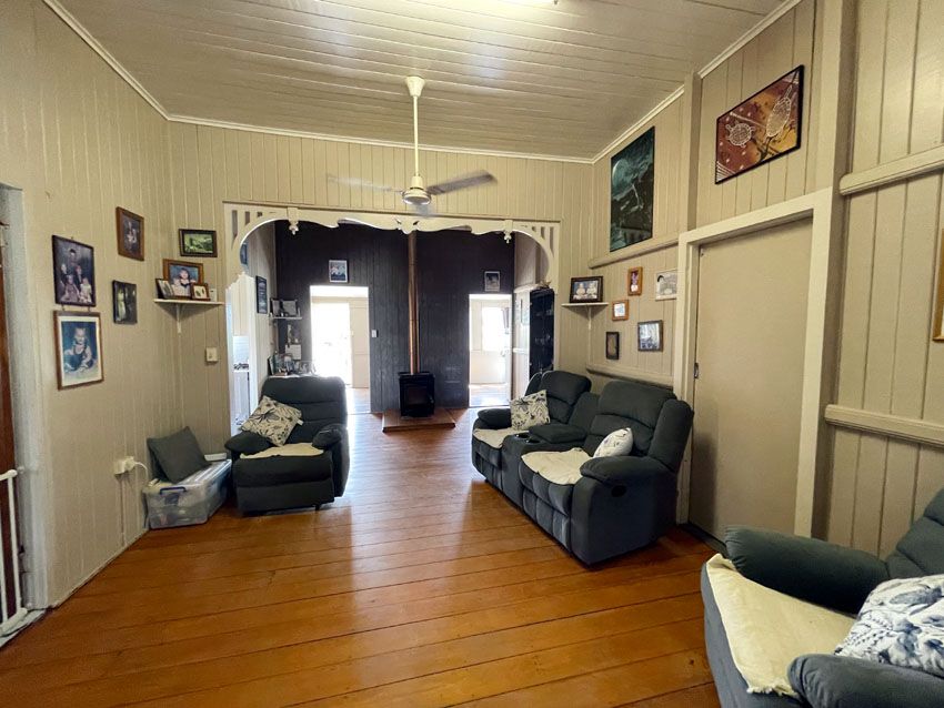 19 Warton Street, Gayndah QLD 4625, Image 1