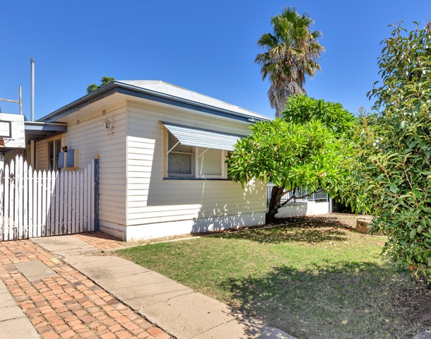 46 Oak Street, South Tamworth NSW 2340