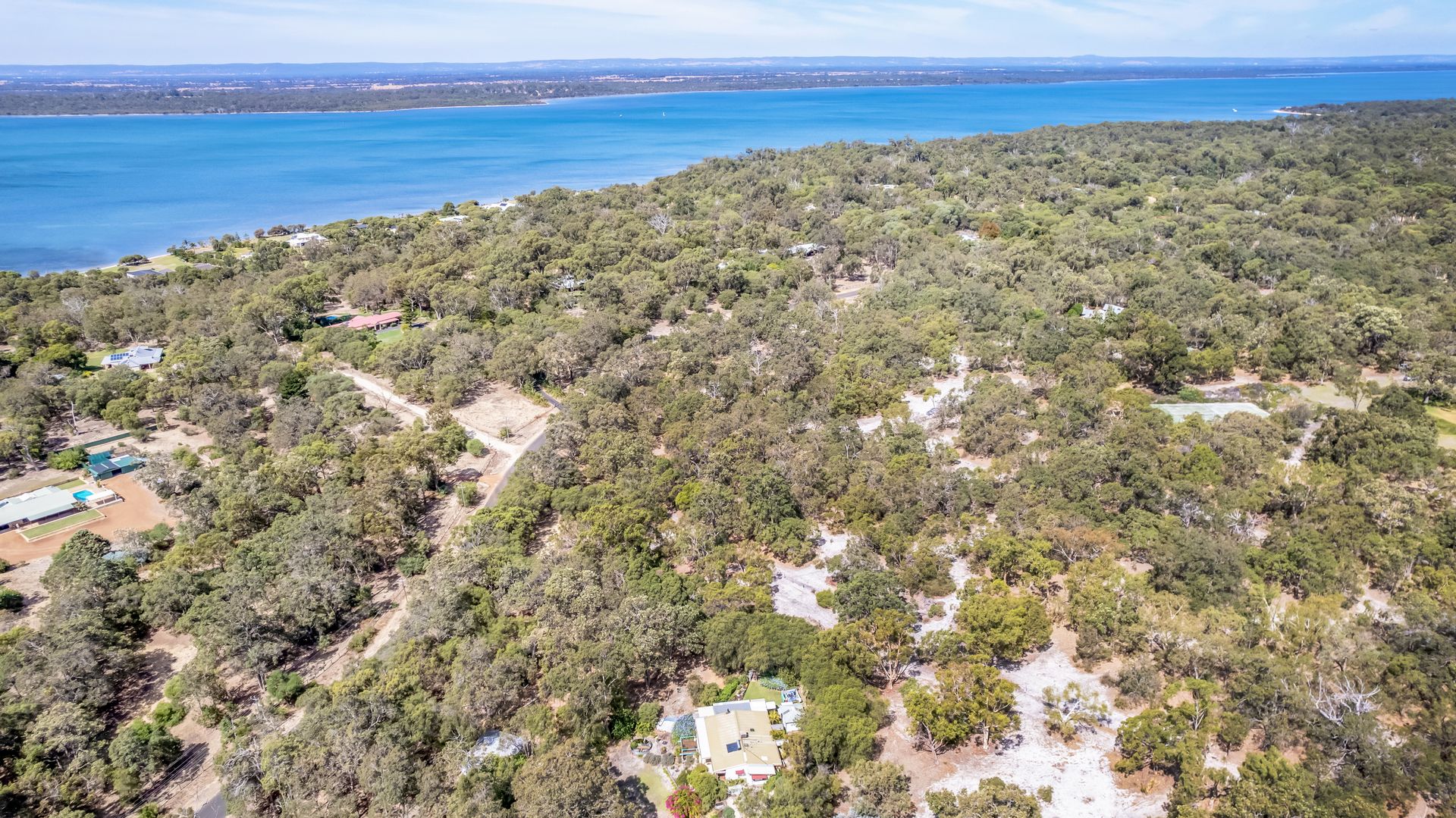 20 Raywood Road, Bouvard WA 6211, Image 2